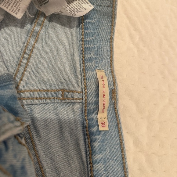 Levi’s 70’s High Slim Straight light wash jeans - Picture 2 of 3